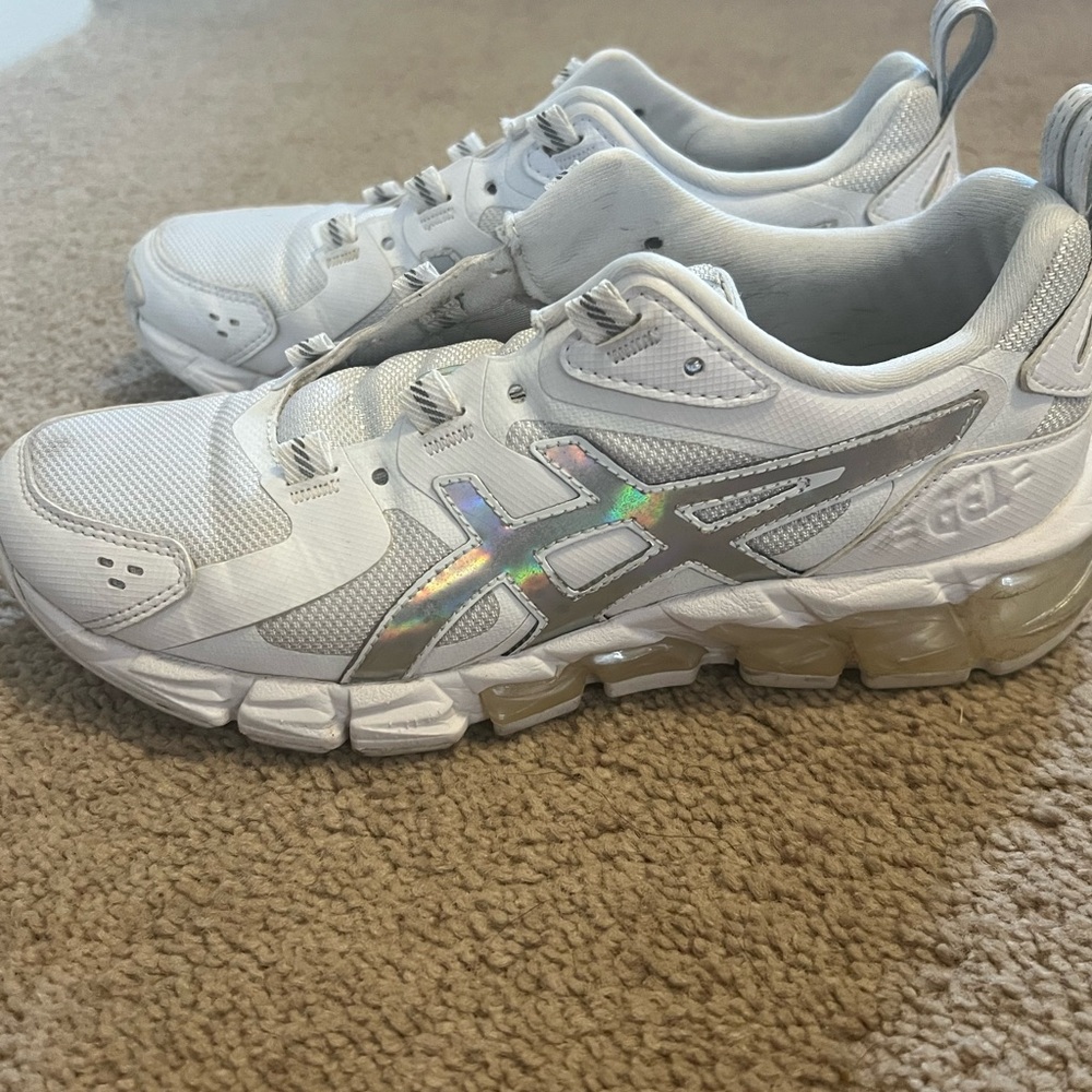 ASICS Gel Quantum 180 - Metallic/White